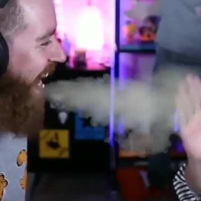 Eu que fiz vcs goxtaram <3 minha primeira vez aqui <4