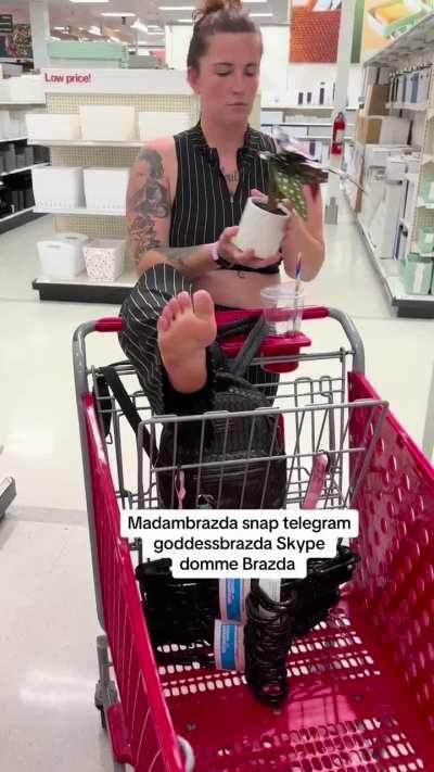 Get your femdom foot fetish fix beta boi 