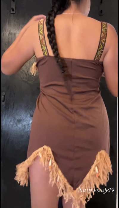 19 yo Native American girl reveals what’s underneath her dress