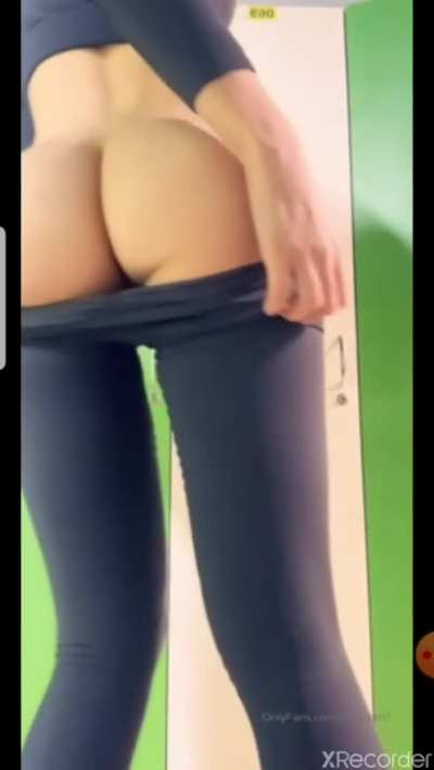 Asstonishing Assian Assuming Position