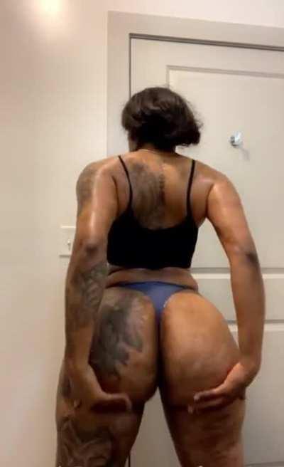 Phat Ass Clapping 🍪💦🤤😏
