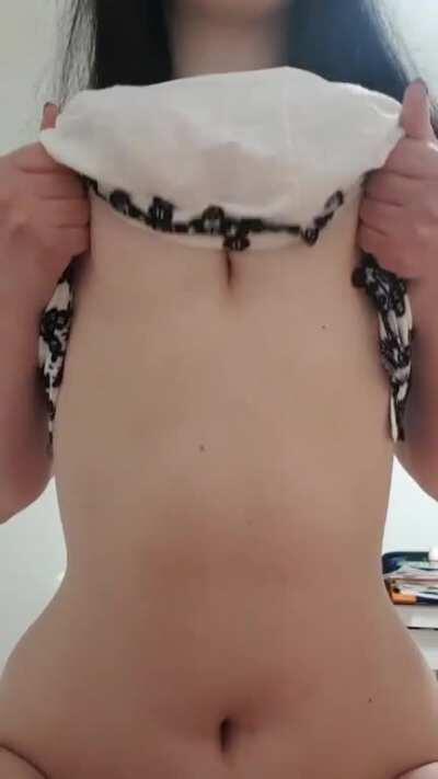 big bobs hiding under blouse [F20]