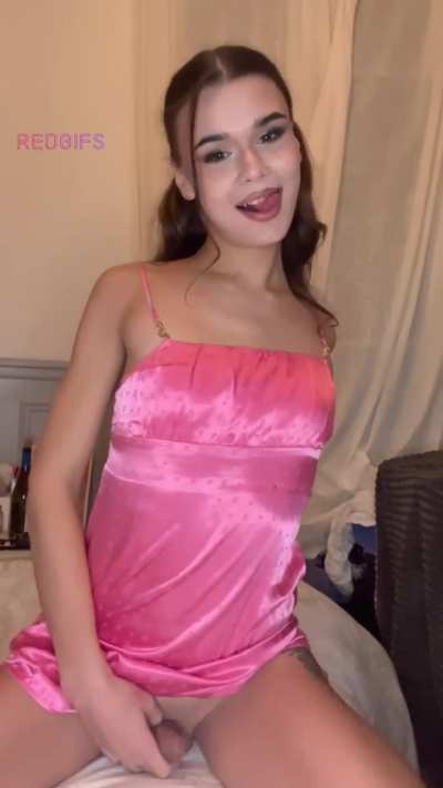 As my best friend, you’d totally let me sit on your lap.. right? 😉