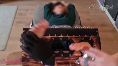 The Dice tickling game 🎲🪶👣