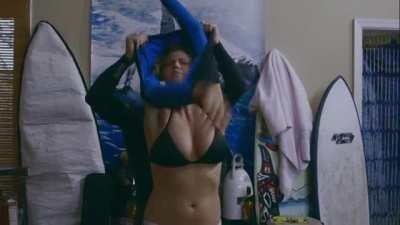 Estella Warren groped by her teacher