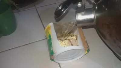 Puro na lang pancit canton. Eto naman para maiba.