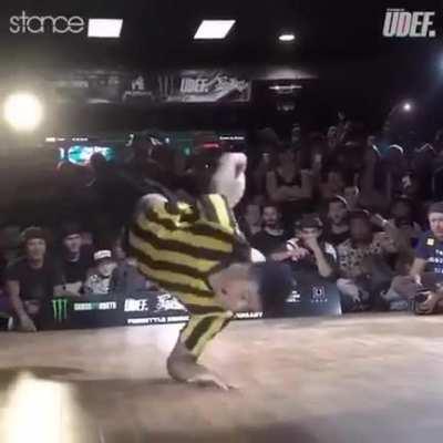 Плохому танцору нога мешает