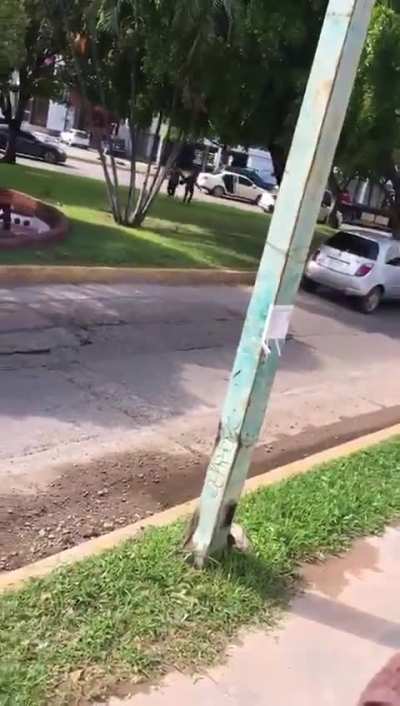 Civilians running out of the crossfire during Battle Of Culiacán (2019)