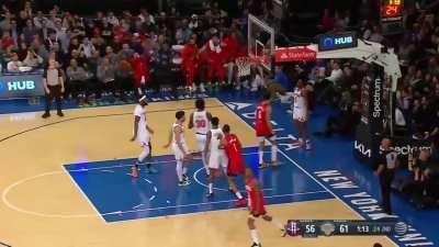 [Highlight] Kenyon Martin Jr yams it over Julius Randle