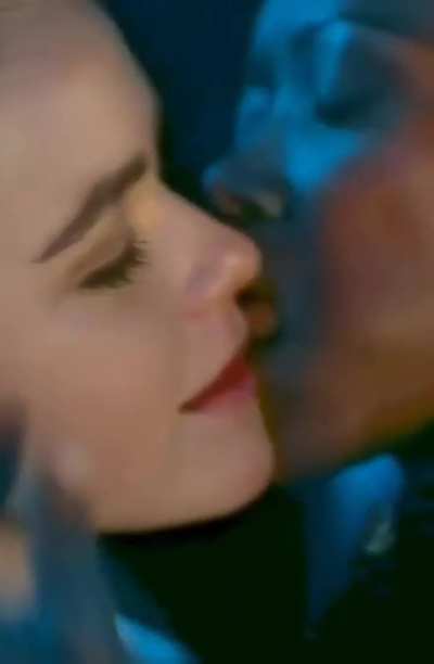 Kiernan in Swimming With Sharks 