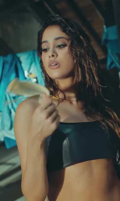 Janhvi Kapoor [Sunny Sanskari Ki Tulsi Kumari] $