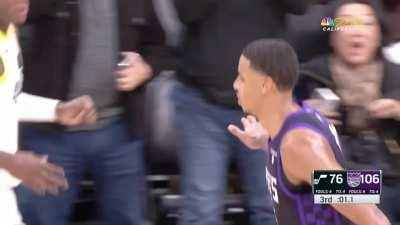 [Highlight] Keegan Murray sets Kings franchise record with this 12th make at the end of the third and gets a massive ovation