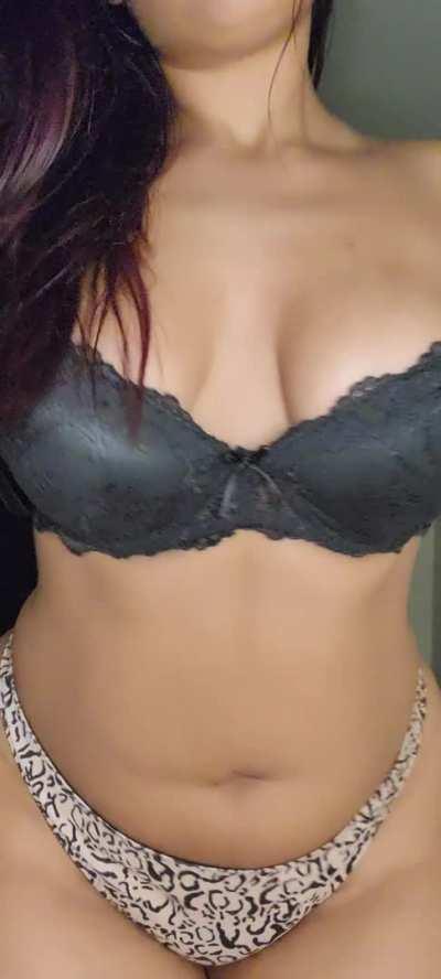 hi baby 💋 are you interested in milf?