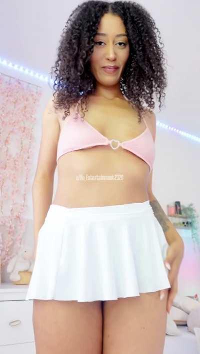 Which set of curls is your favorite?