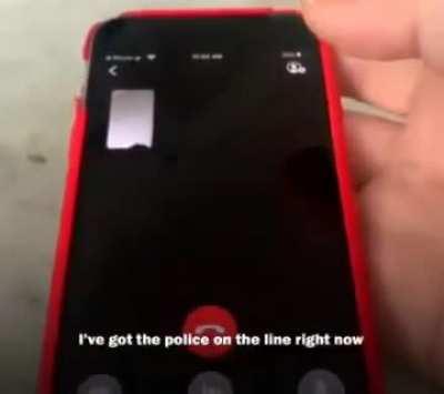 Scammer calls using video call and accidentally reveals his face