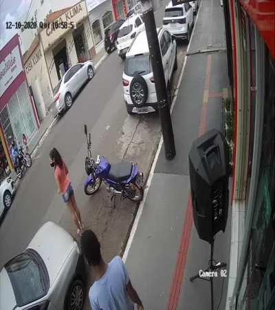 Big brother preparing his reflexes