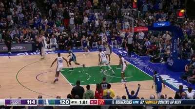 [Highlight] Christian Wood hits a three with one second remaining in the shot clock to give the mavs a 9 point lead with a minute remaining