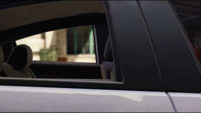 [Spiderman PS4 Remastered] Who needs car doors?