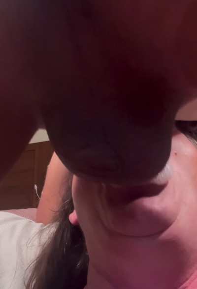 Cougar SanDiego8383 takes it like a champ