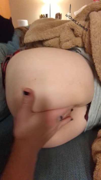 Just innocently trying to take a nap 😇