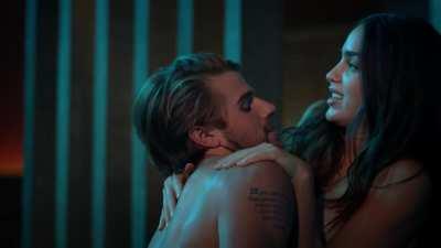 Melissa Barrera in Vida