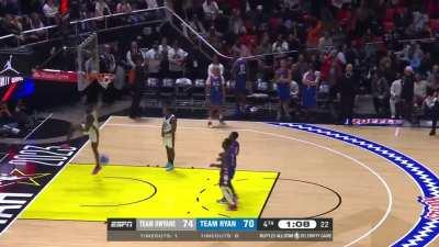 [Highlight]DK Metcalf showing off the bunnies..... again.