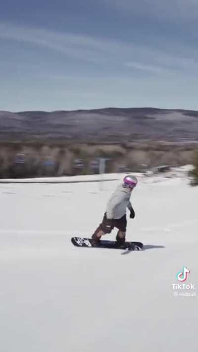 Nice job capturing this with steady hands