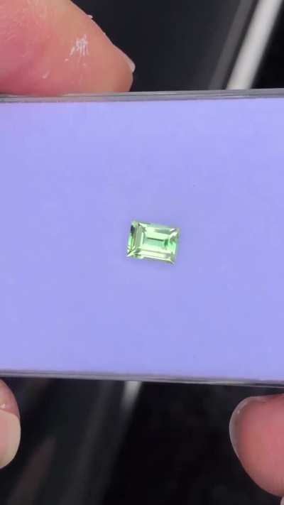 Stunning color baguette style green garnet from Tanzania 🇹🇿  Beutiful bright green stone 0.855 ct and 6.1x4.6 mm size  $200 plus shipping