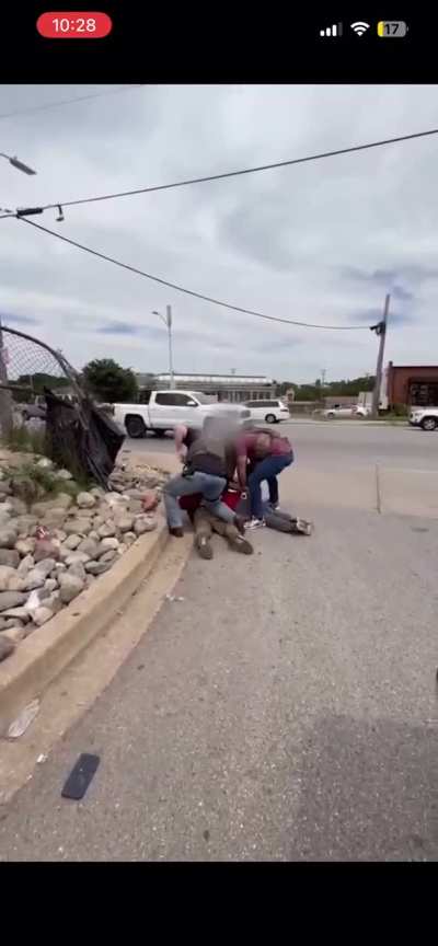 Masked ICE/DHS agents jump out on and violently detain workers outside of a hardware store, based on an “anonymous tip”