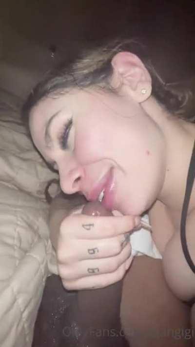 Talking dirty to her