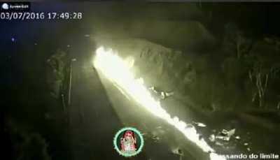 Cheiro de pneu queimadoooo!!!! (Meme compartilhado não roubado)