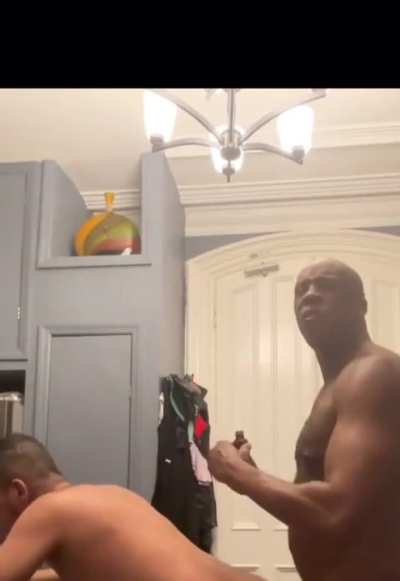 Shut the fuck up i have neighbors