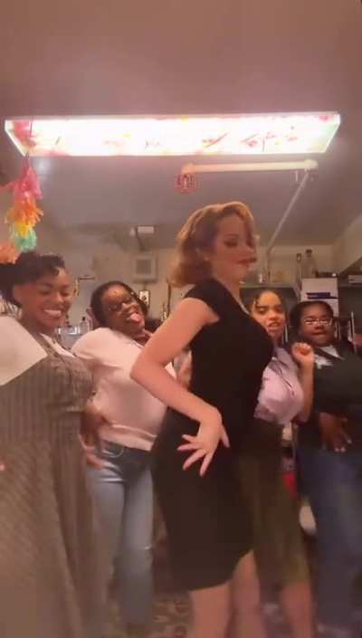 Liz Dancing with Her Castmates - TikTok - 5/26/25