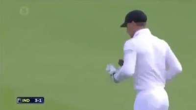 Why can't Gambhir bat in England? Is he stoopid? 