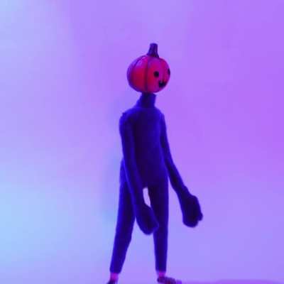 Spooky Halloween stop motion I made this year! This video is made of 242 hand-posed photos, that took 100+ hours to shoot and edit :)