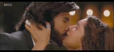 Deepika Padukone lower lip bite