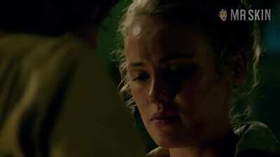 Jessica Parker Kennedy