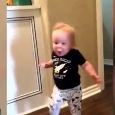 *Me coming out of a house on nuke town* (Sound on)