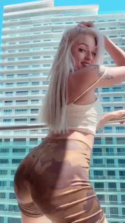 She’s the bomb 💣