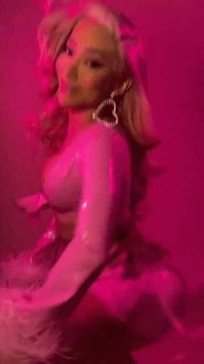 ride my cock 💖💖💖 happy fem 💖💖💖 nikita dragun