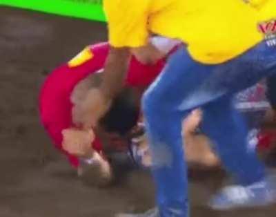 Gotta keep your head in the play at all times.