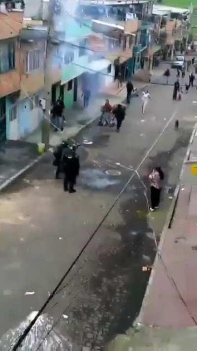Uso de gases donde hay viviendas, dispersan a los manifestantes y ahogan a los que residen allí.