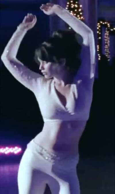 Jennifer Lawrence Working Those Hips and That Belly in Silver Linings Playbook