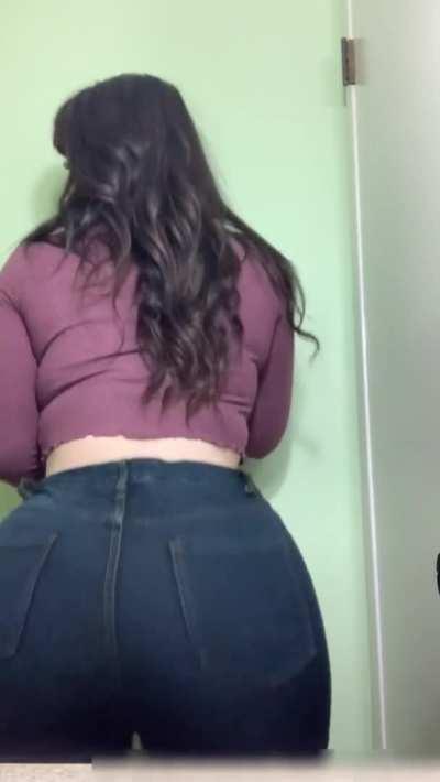 Damn, Amazing body 😰