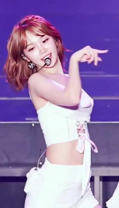 LE SSERAFIM - Kim Chaewon 😍