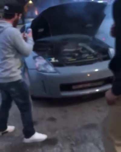 Guy destroys 350z by revving.