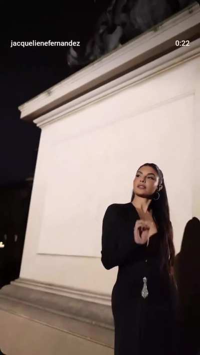 Ahhh jacqueline new look 🥵