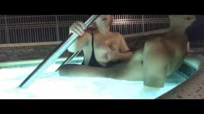 [S/B] My big bro fucking me in our hot tub