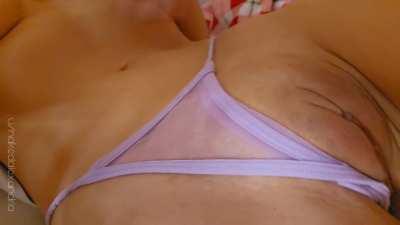 Every man deserves a MILF friend with a pussy this inviting.