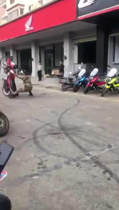 Uncle Wang Try to sell me his used Motorcycle